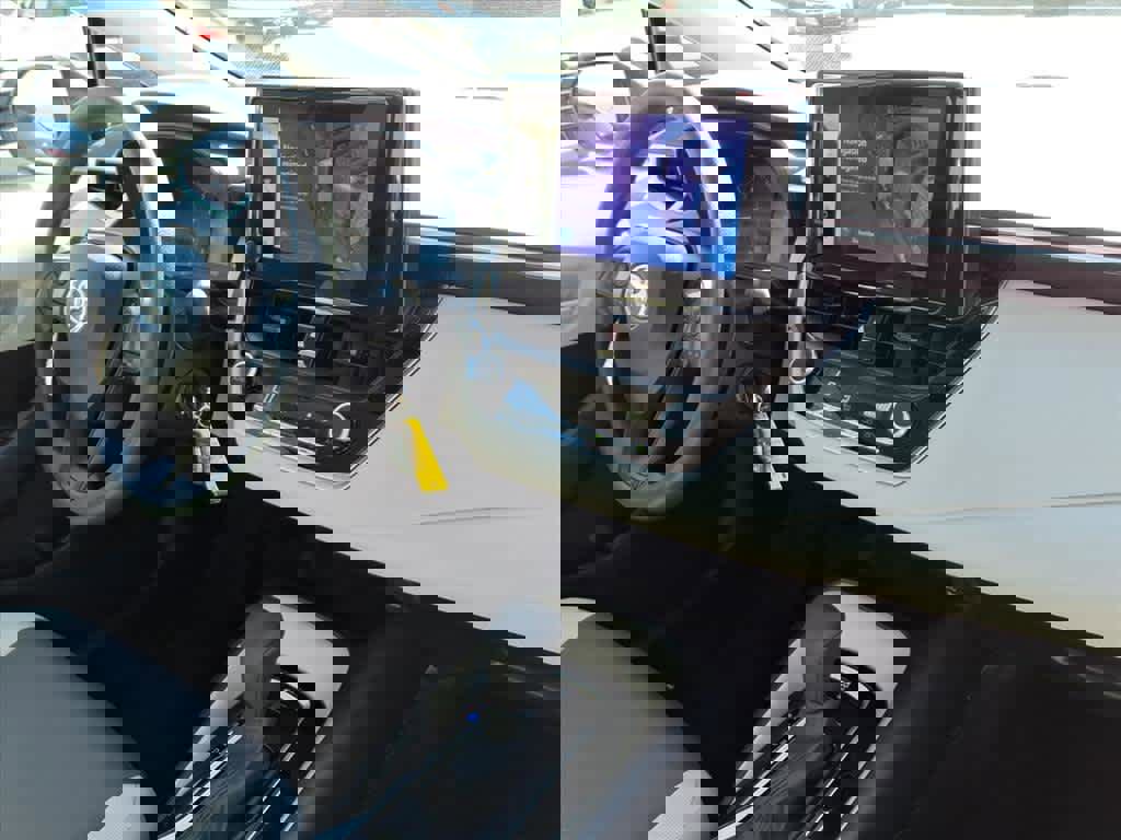 Used 2024 Toyota Corolla LE image 24