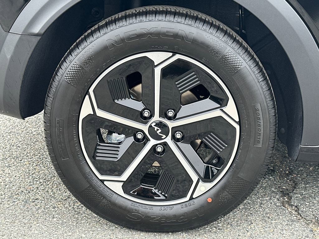 New 2026 Kia Niro LX image 6