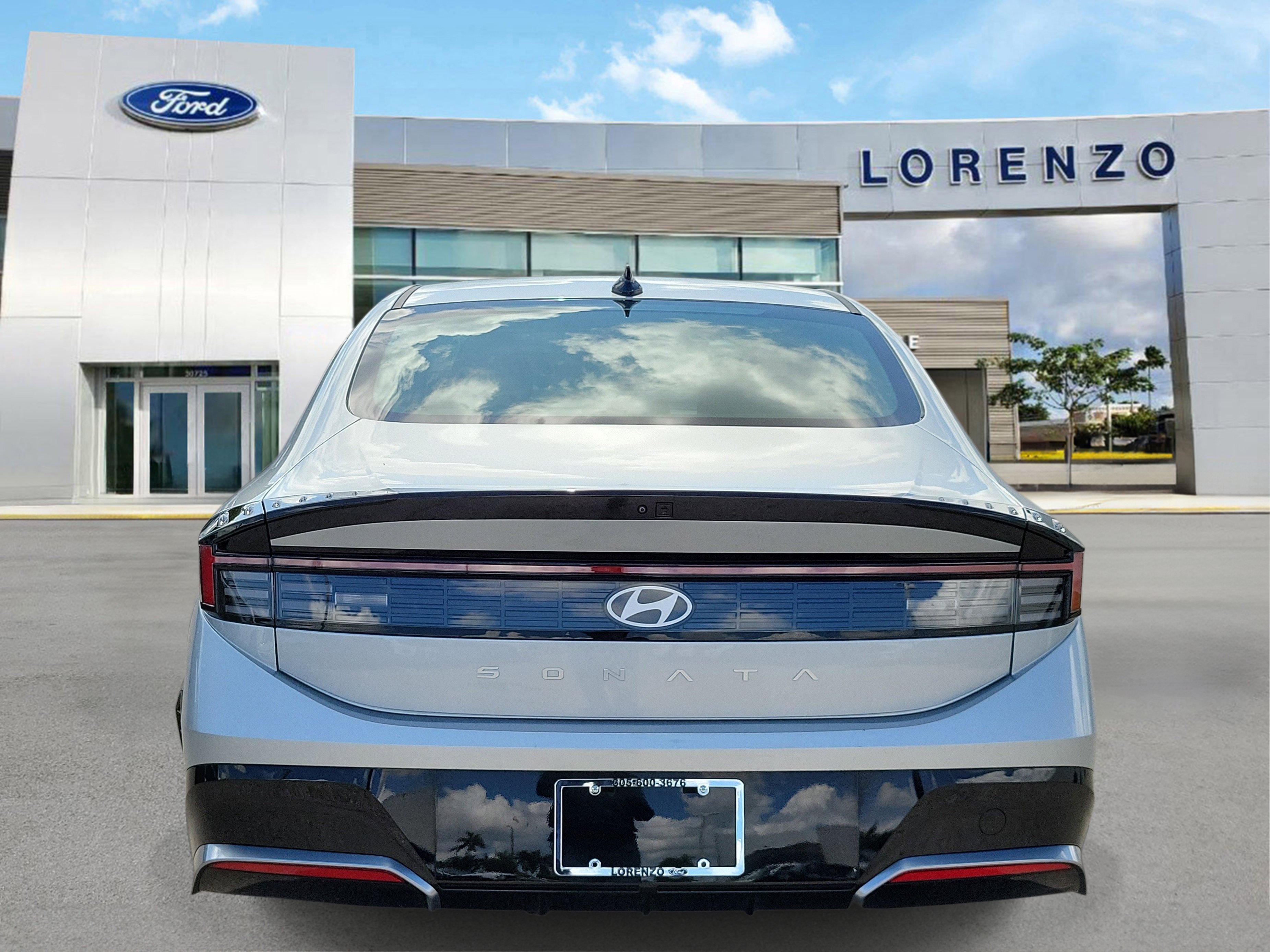 Used 2025 Hyundai Sonata SEL FWD image 6