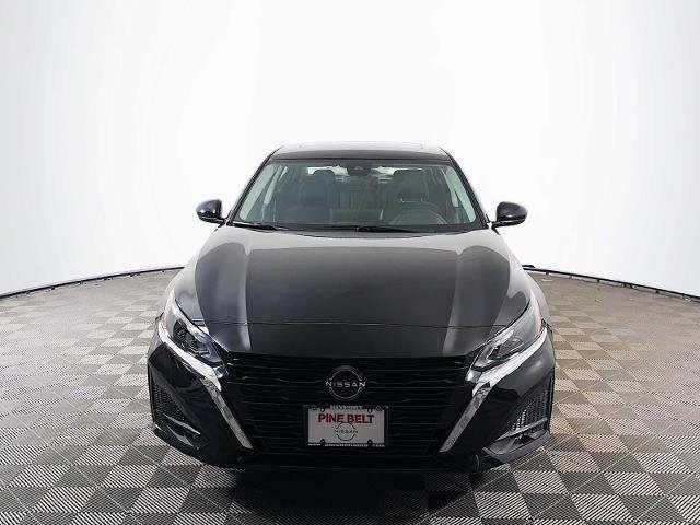 Certified 2023 Nissan Altima 2.5 SV w/ SV Premium Package AWD/4WD image 2