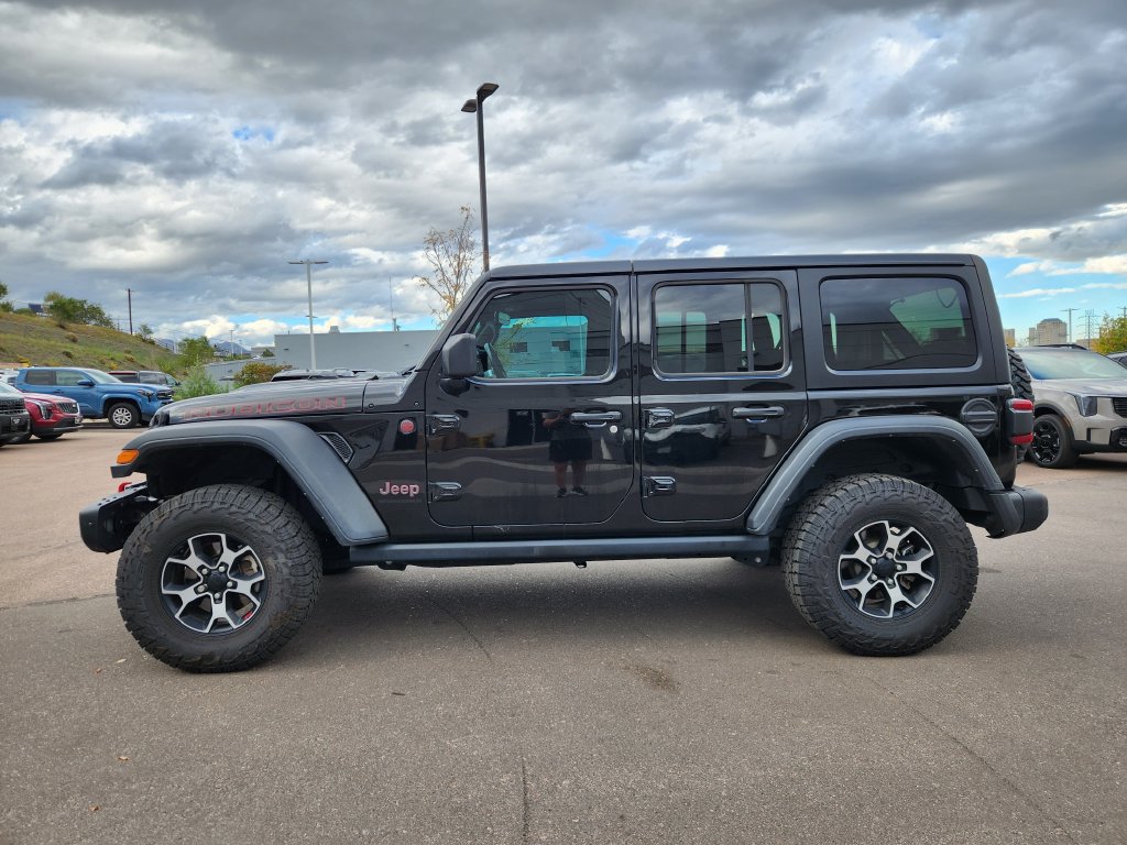 Used 2023 Jeep Wrangler Unlimited Rubicon AWD/4WD image 4