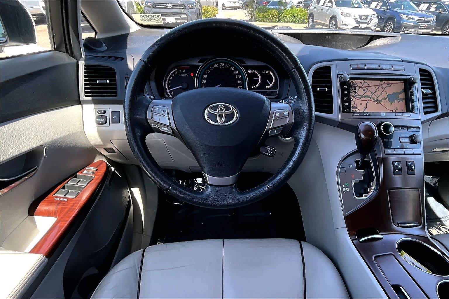 Used 2011 Toyota Venza AWD w/ Premium Pkg #2 image 5