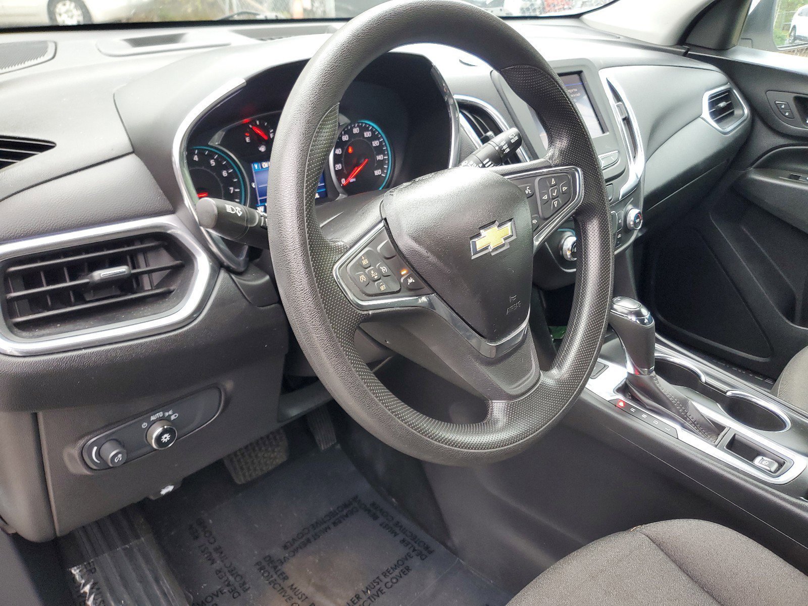 Used 2020 Chevrolet Equinox LT image 19