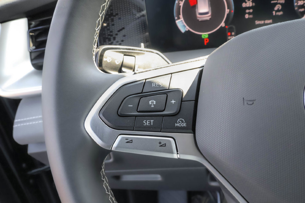New 2026 Volkswagen Tiguan SE AWD/4WD image 18