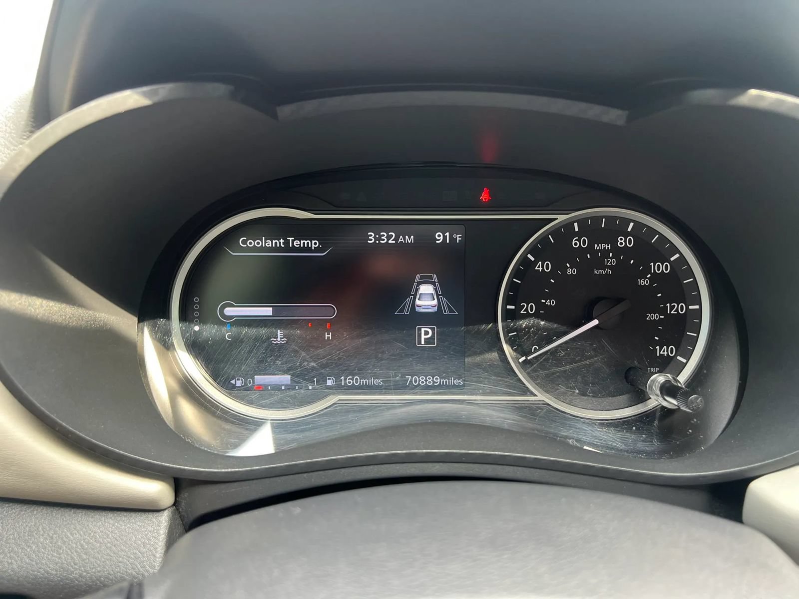 Used 2020 Nissan Versa SV w/ Electronics Package FWD image 10