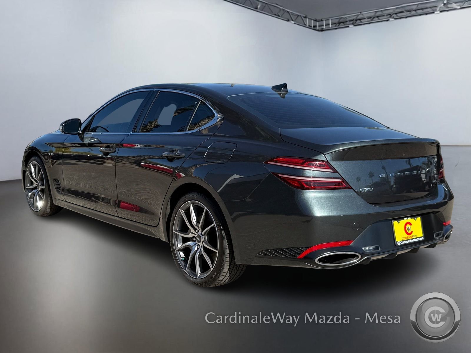 Used 2022 Genesis G70 3.3T image 7