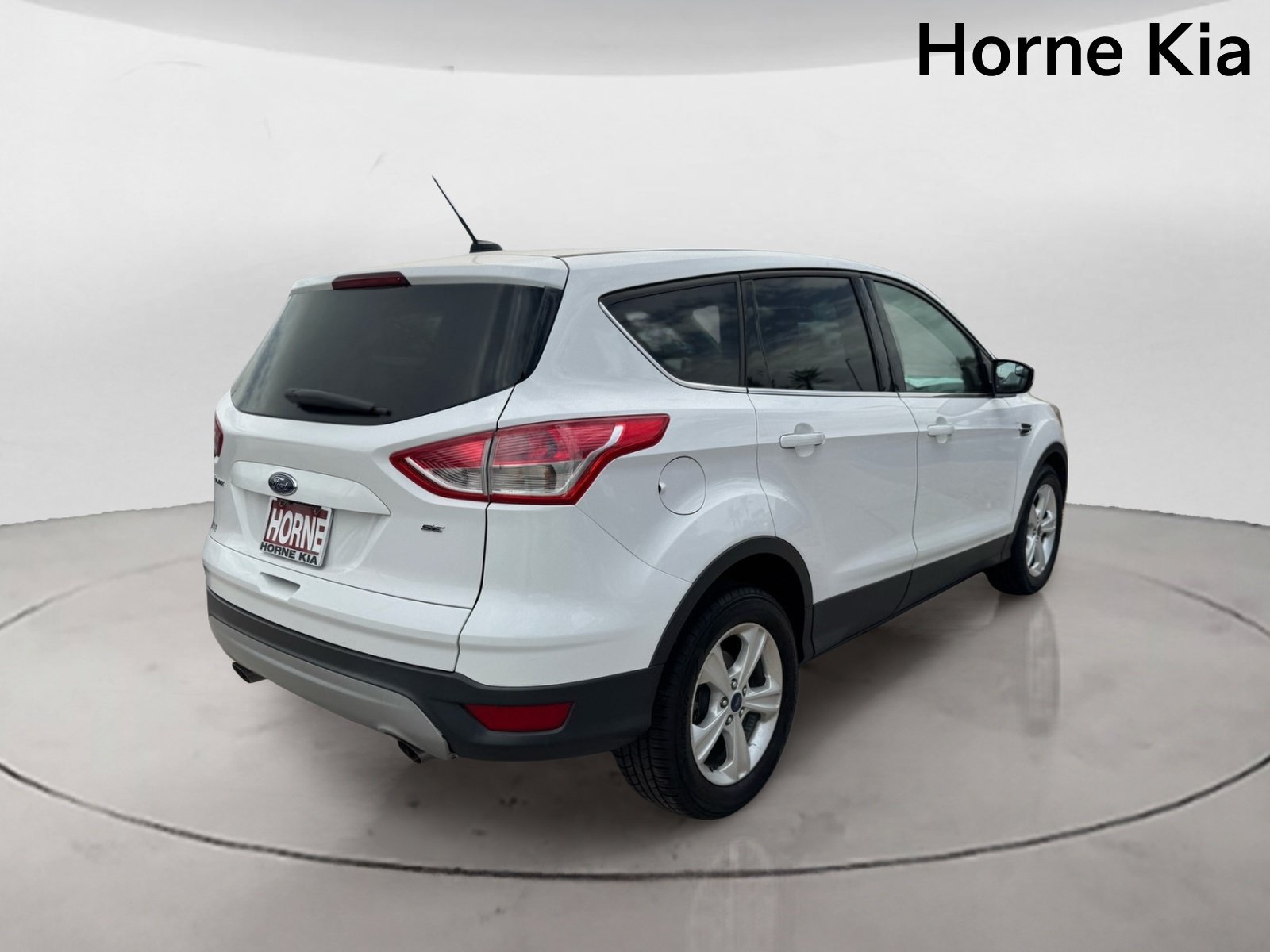 Used 2016 Ford Escape SE FWD image 4