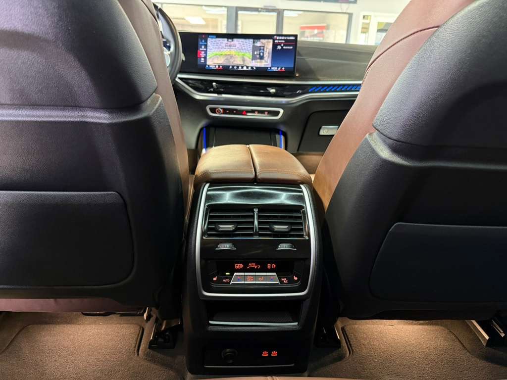 Used 2026 BMW X5 M60i image 25