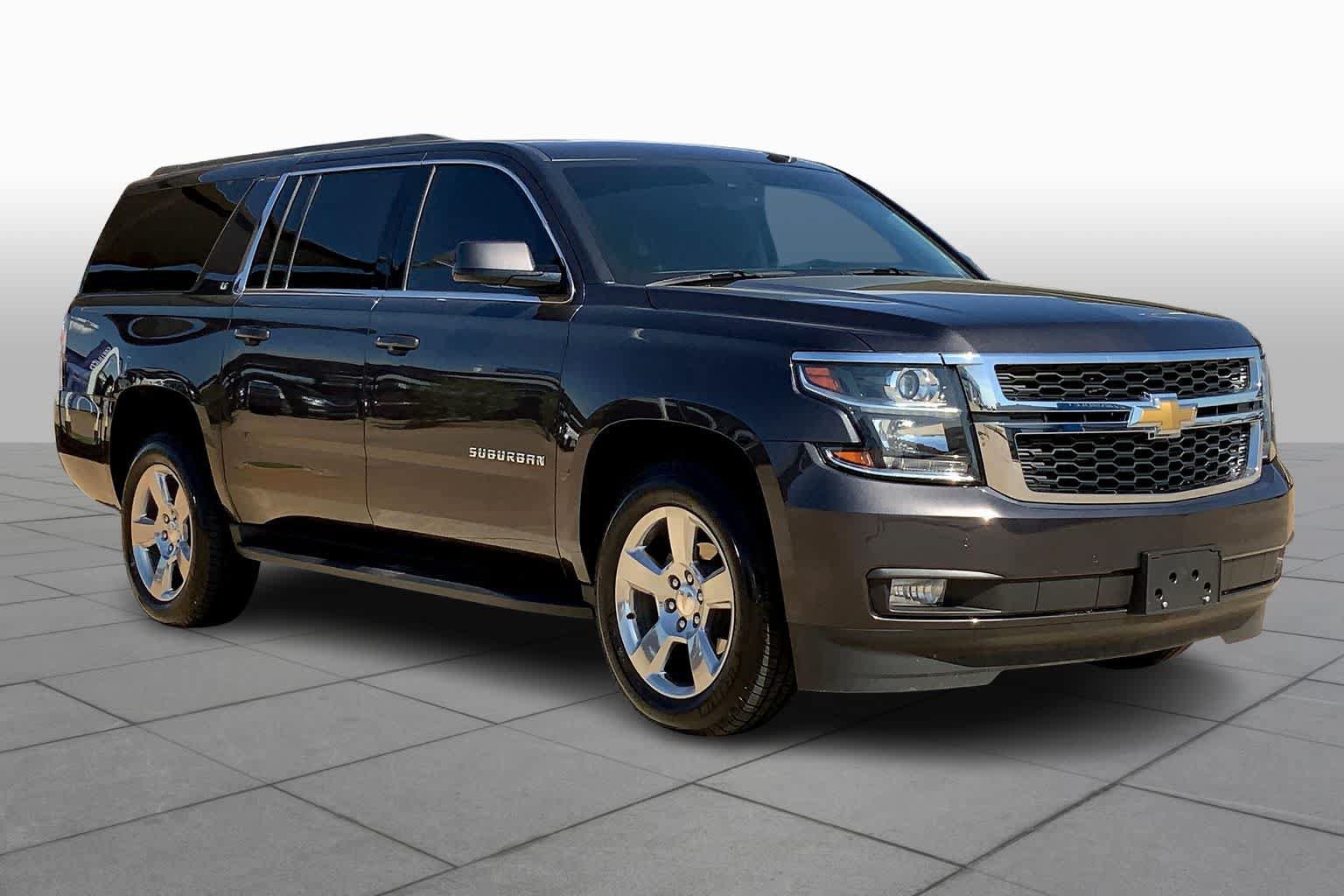 Used 2018 Chevrolet Suburban LT AWD/4WD image 3
