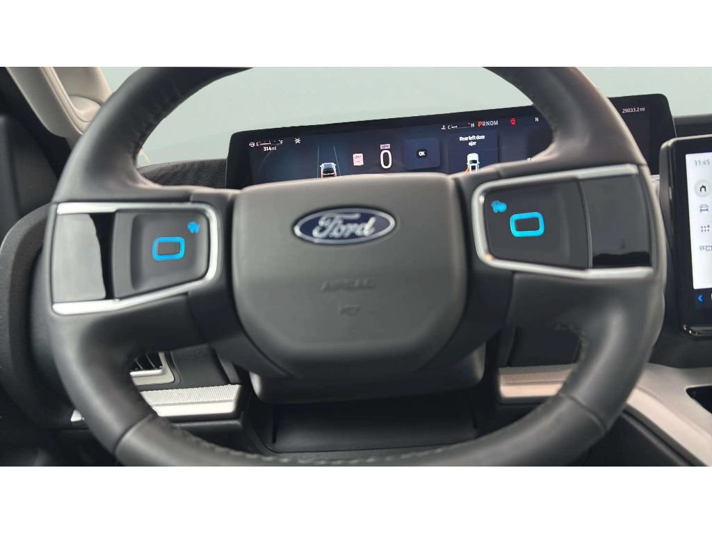 Used 2025 Ford Expedition Active AWD/4WD image 17