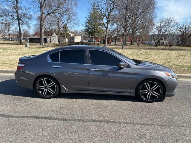 Used 2017 Honda Accord Sport Special Edition image 24