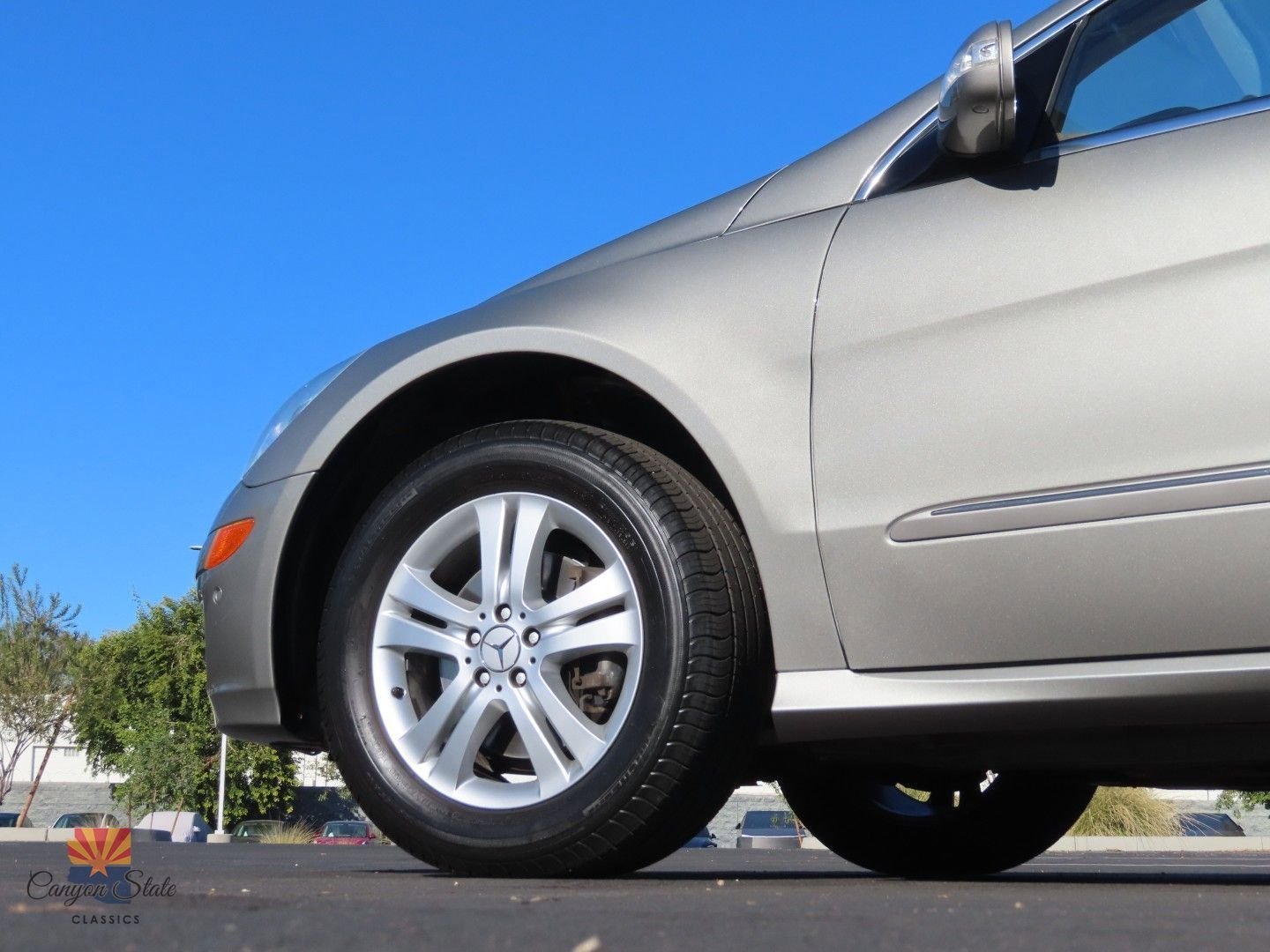 Used 2006 Mercedes-Benz R 500 4MATIC image 26