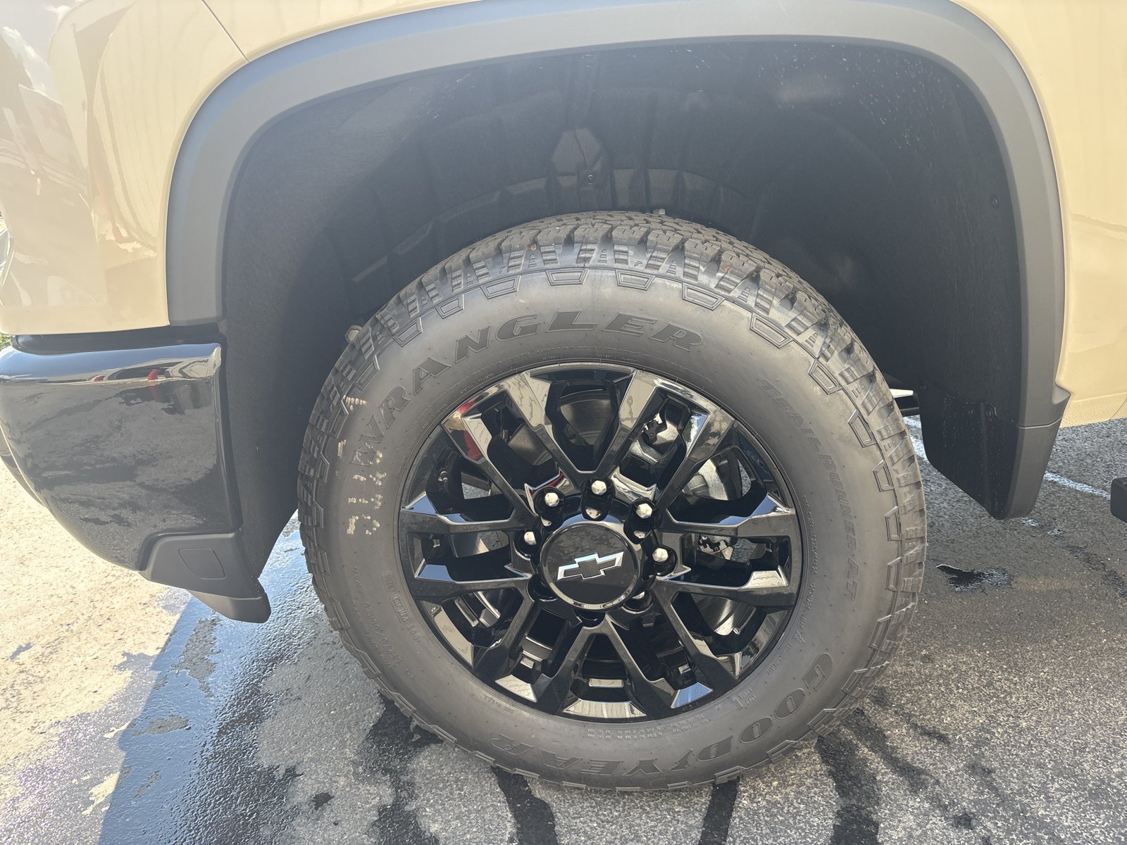 New 2026 Chevrolet Silverado 2500 Custom w/ Custom Convenience Package AWD/4WD image 6