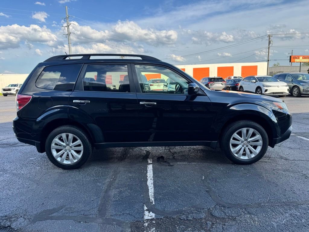 Used 2011 Subaru Forester 2.5X Limited AWD/4WD image 6