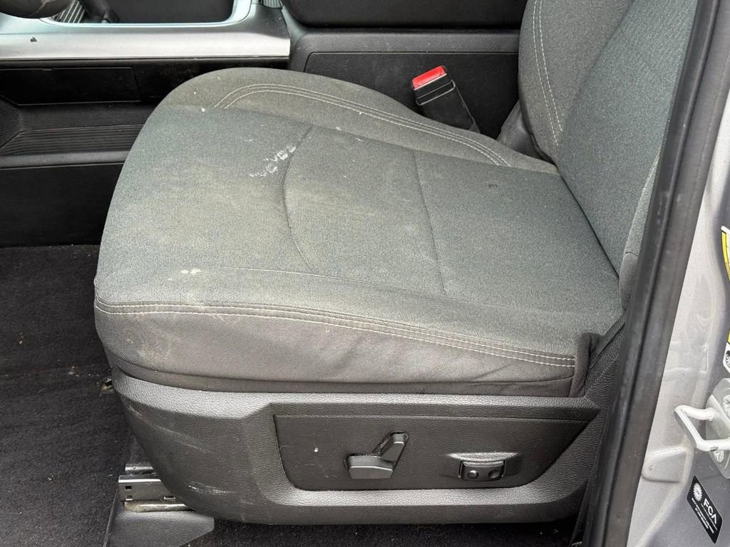 Used 2022 RAM 1500 Classic Warlock AWD/4WD image 7