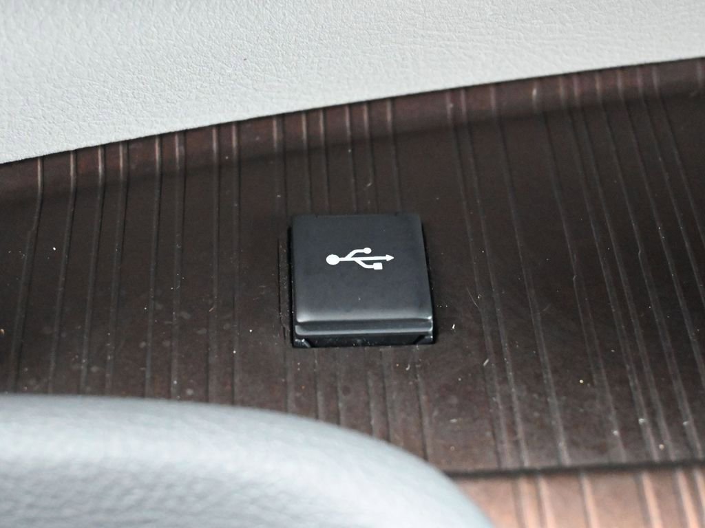 Certified 2024 Toyota Sienna LE image 25