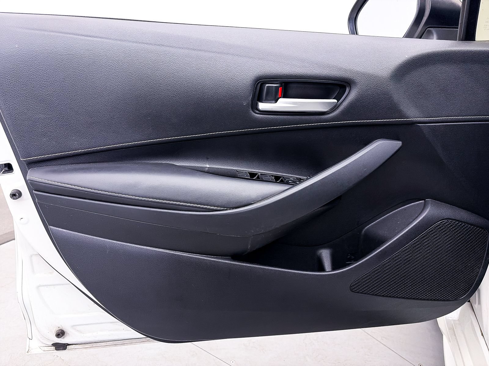 Used 2020 Toyota Corolla SE w/ Protection Package FWD image 14