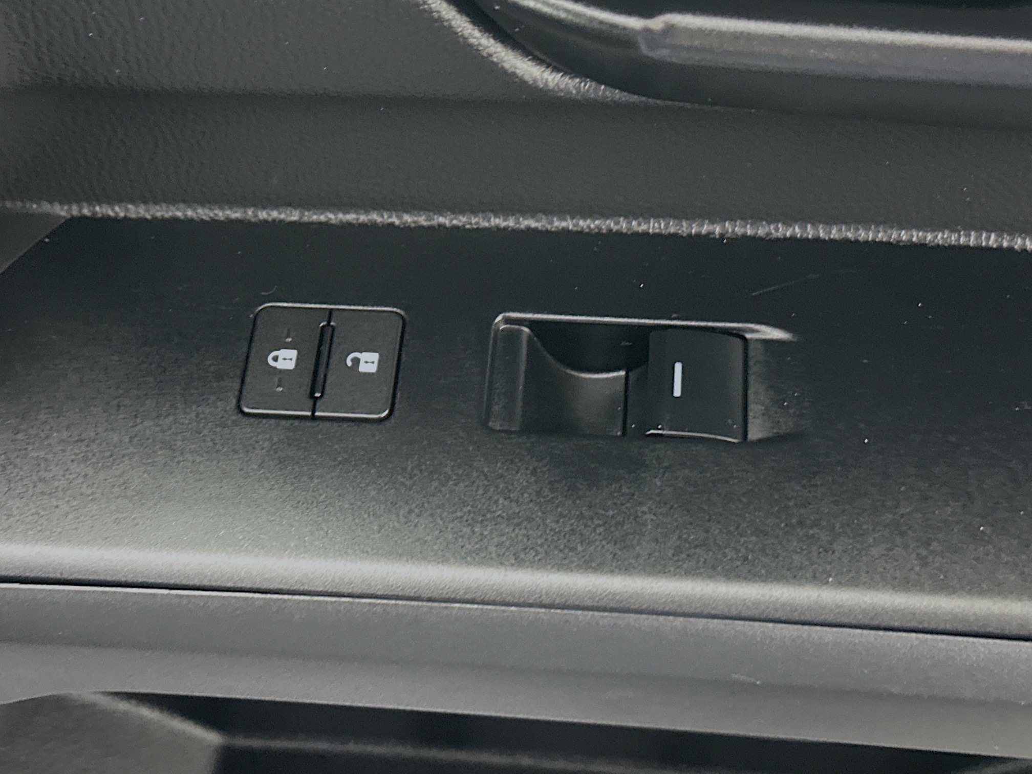 Used 2025 Toyota Tacoma SR5 image 29