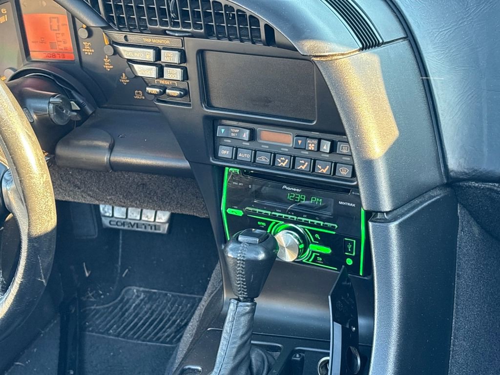 Used 1992 Chevrolet Corvette Base 2D Coupe image 29