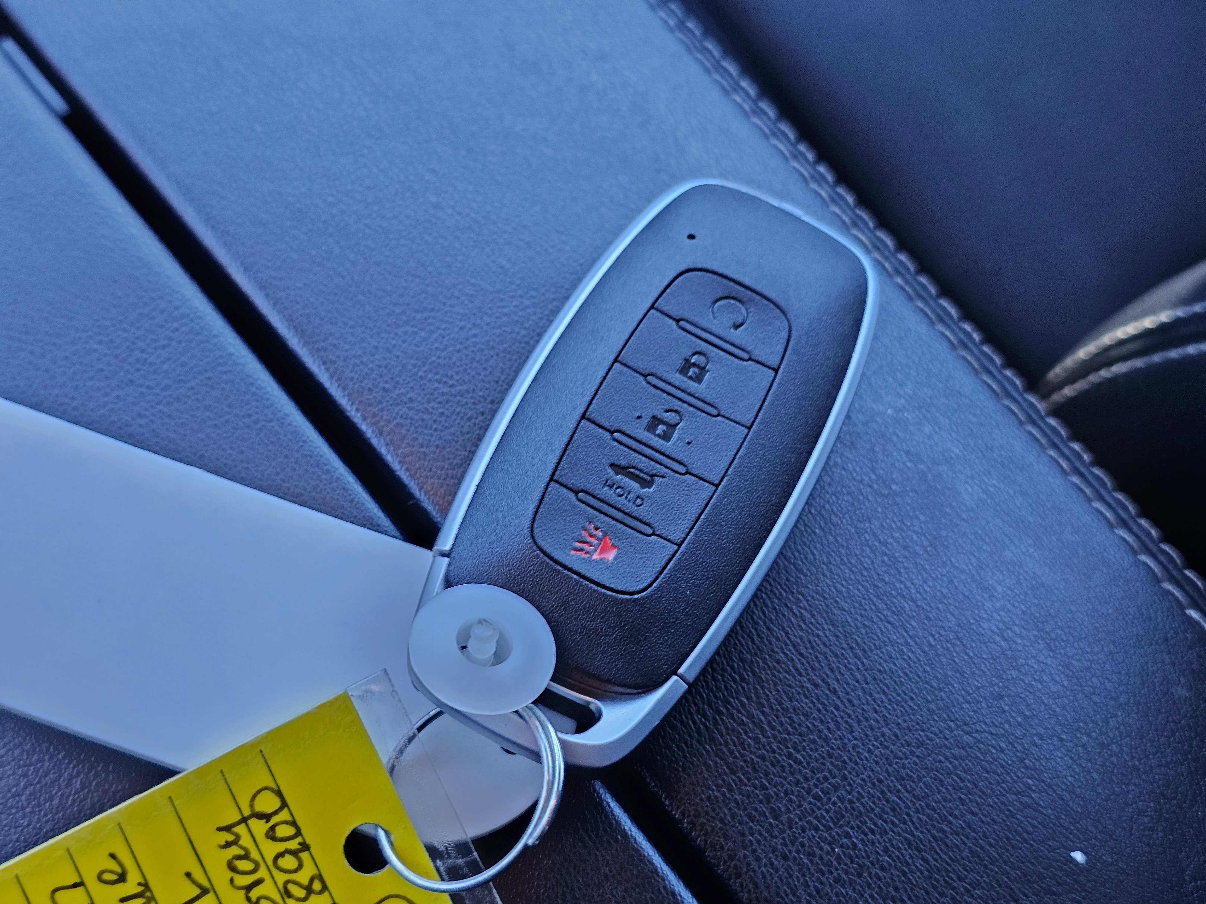 Used 2023 Nissan Rogue SL w/ SL Premium Package image 31