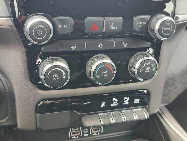 New 2026 RAM 1500 Big Horn w/ Night Edition image 26