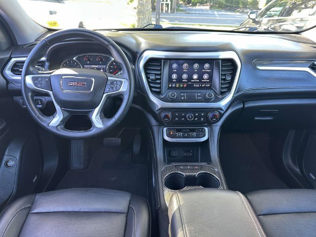 Used 2023 GMC Acadia SLT w/ Trailering Package AWD/4WD image 7