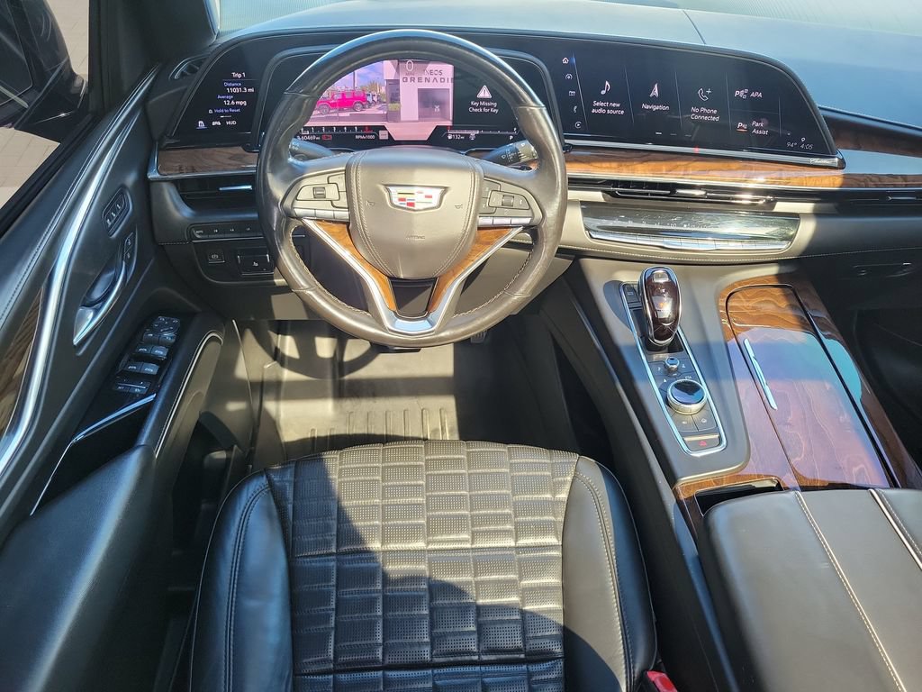 Used 2021 Cadillac Escalade ESV Sport Platinum w/ Heavy-Duty Trailer Package AWD/4WD image 16