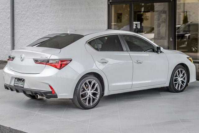 Used 2019 Acura ILX FWD image 9