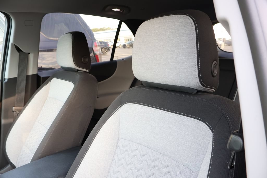 Used 2024 Chevrolet Equinox LS w/ LS Convenience Package FWD image 11