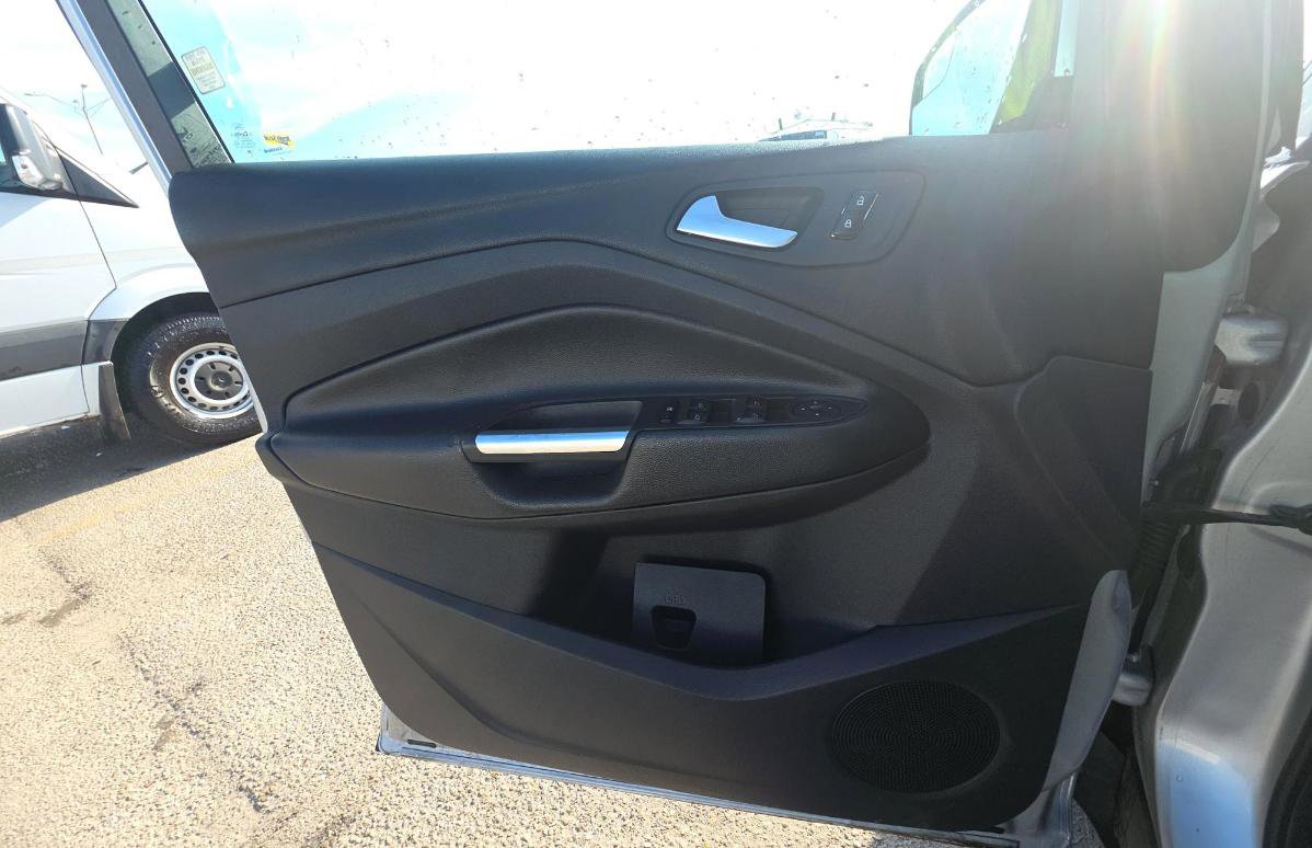 Used 2013 Ford Escape SE image 9