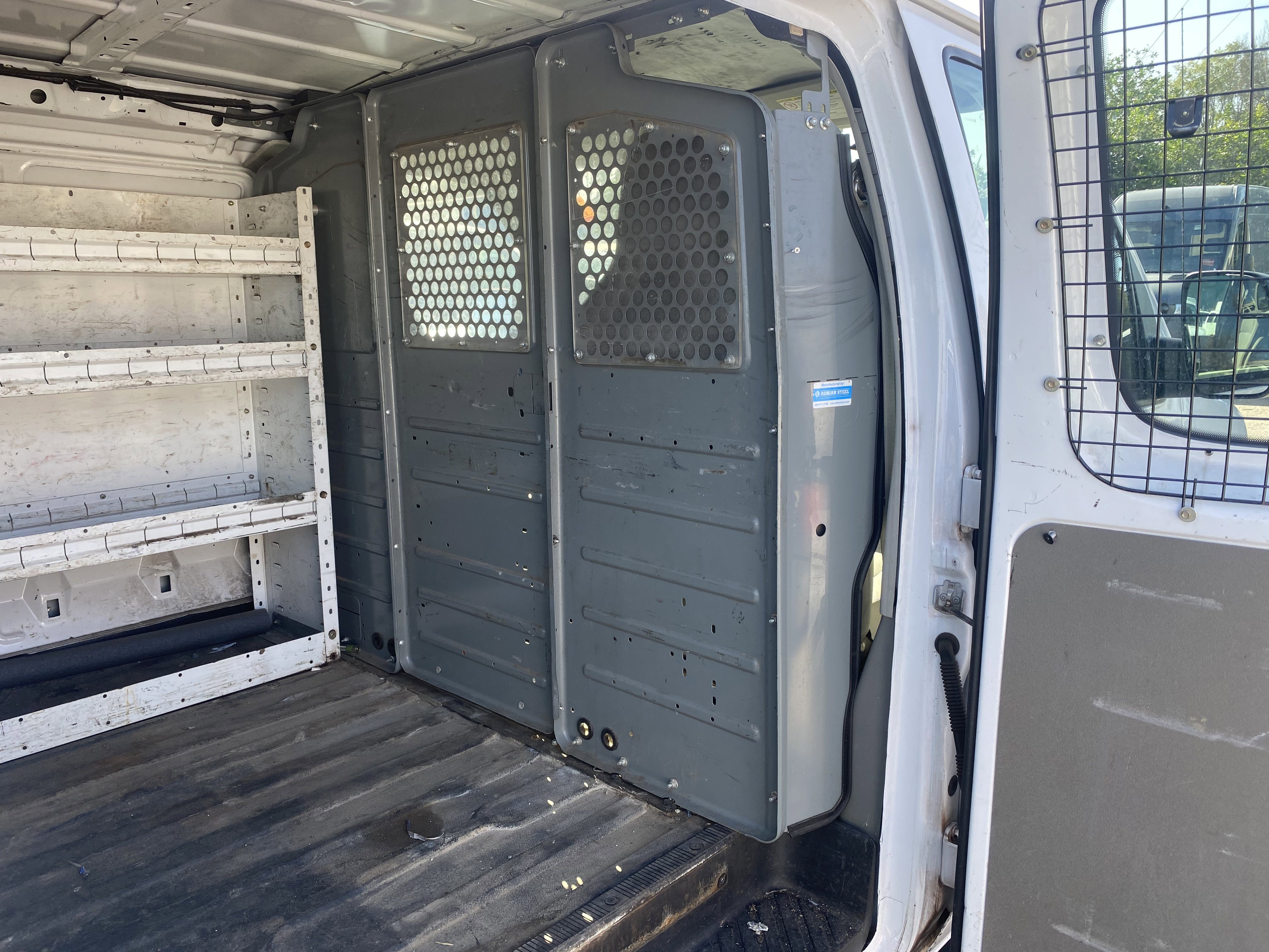 Used 2014 Ford E-250 and Econoline 250 w/ Power Group image 21