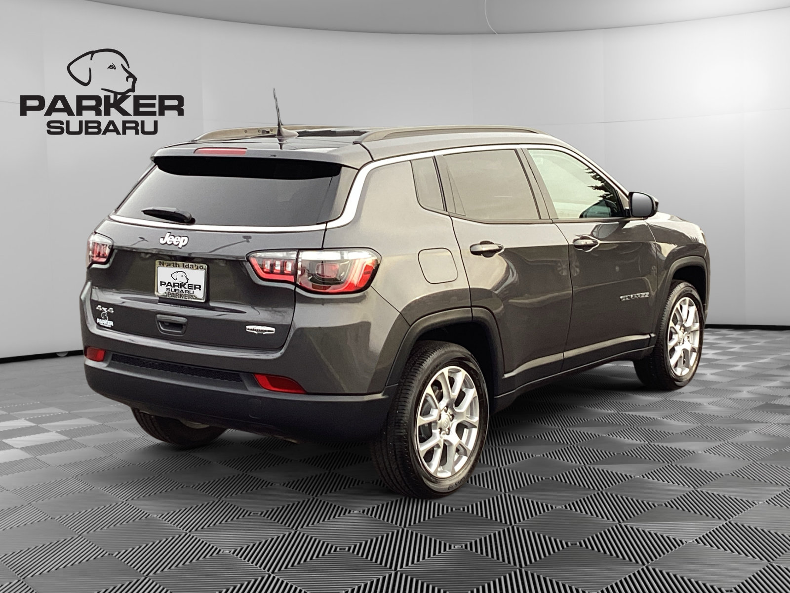 Used 2024 Jeep Compass Latitude image 5