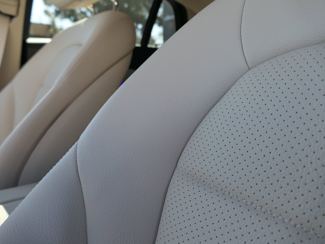 Used 2022 Mercedes-Benz GLC 300 4MATIC Coupe image 18