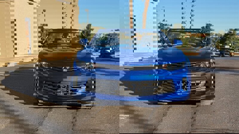 Used 2018 Chevrolet Camaro LT image 8