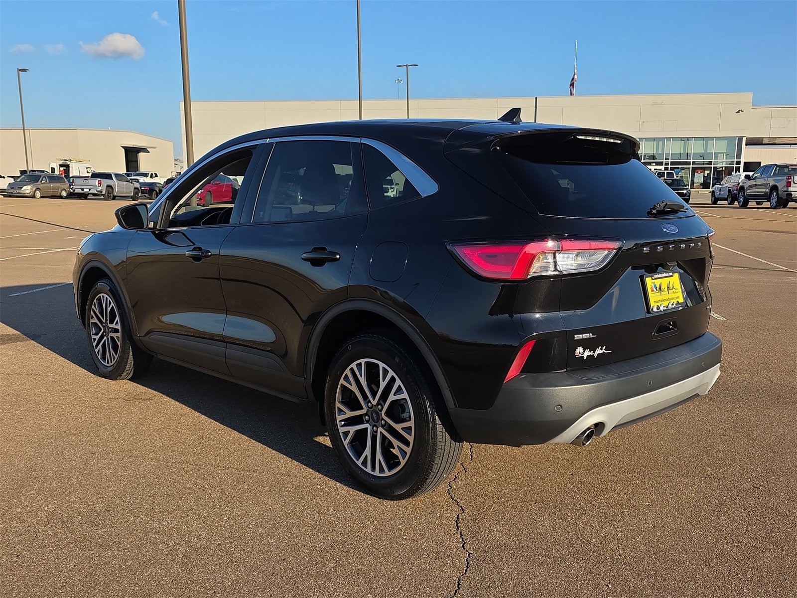 Used 2022 Ford Escape SEL image 6