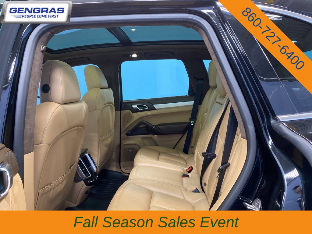 Used 2015 Porsche Cayenne Turbo AWD/4WD image 25