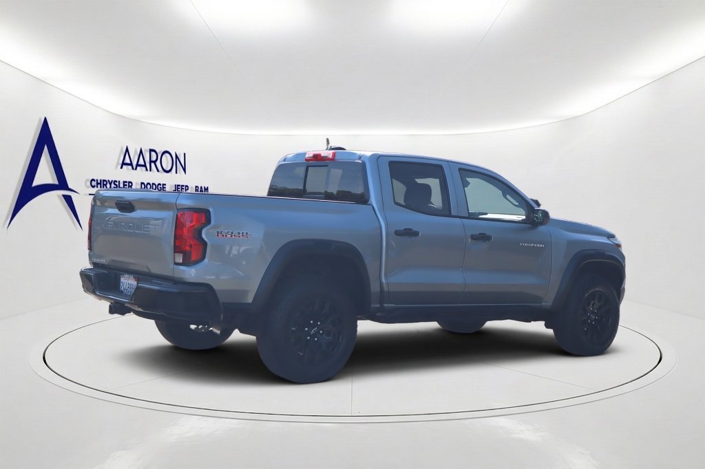 Used 2025 Chevrolet Colorado Trail Boss AWD/4WD image 4