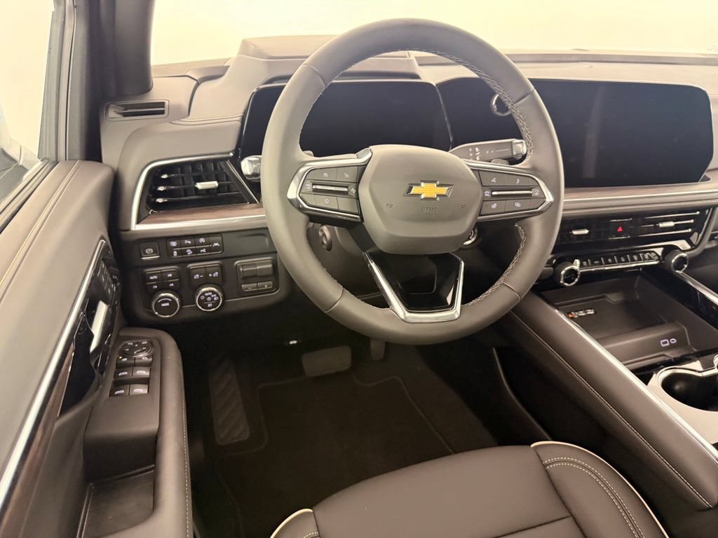 New 2026 Chevrolet Suburban Premier AWD/4WD image 24
