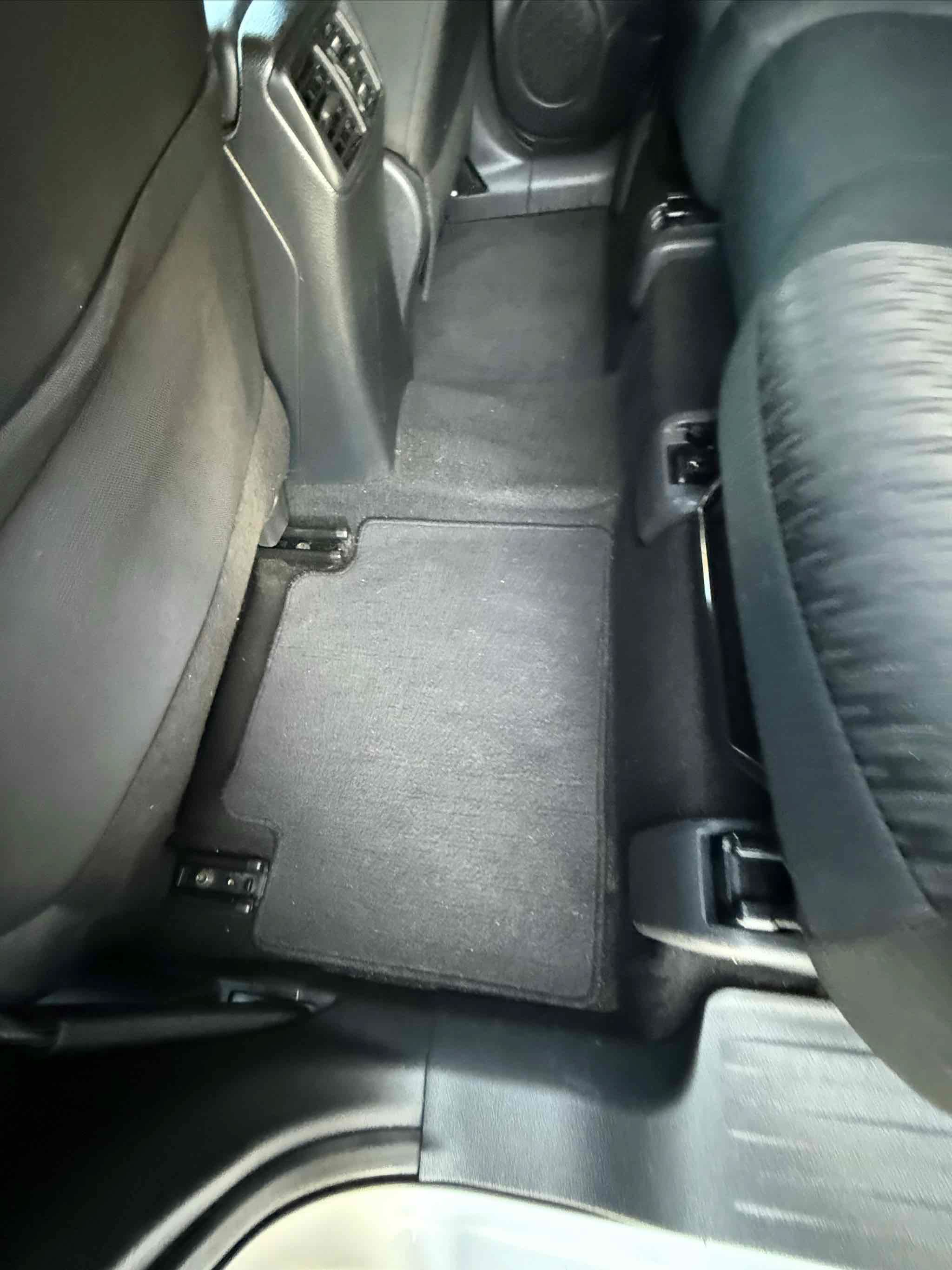 Used 2017 Nissan Rogue SV FWD image 88
