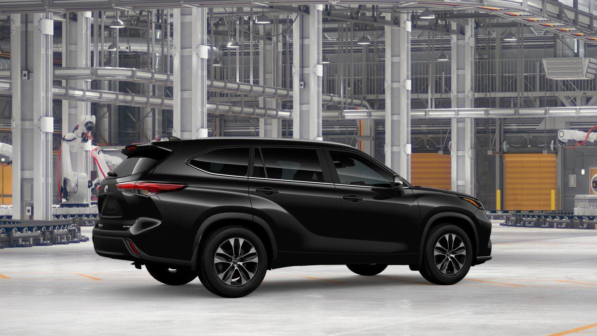 New 2026 Toyota Highlander XLE image 11