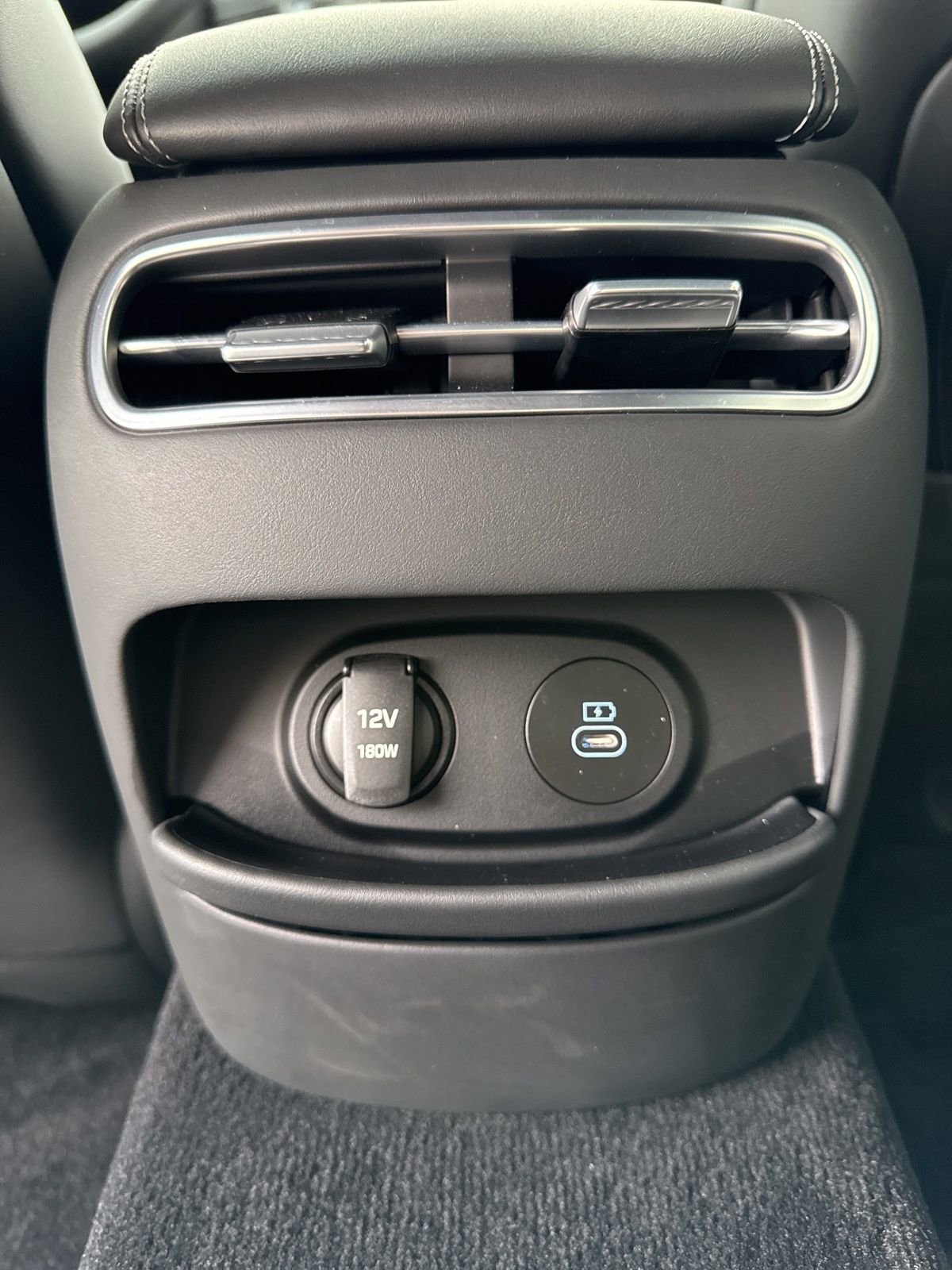 Used 2025 Genesis G90 3.5T image 14