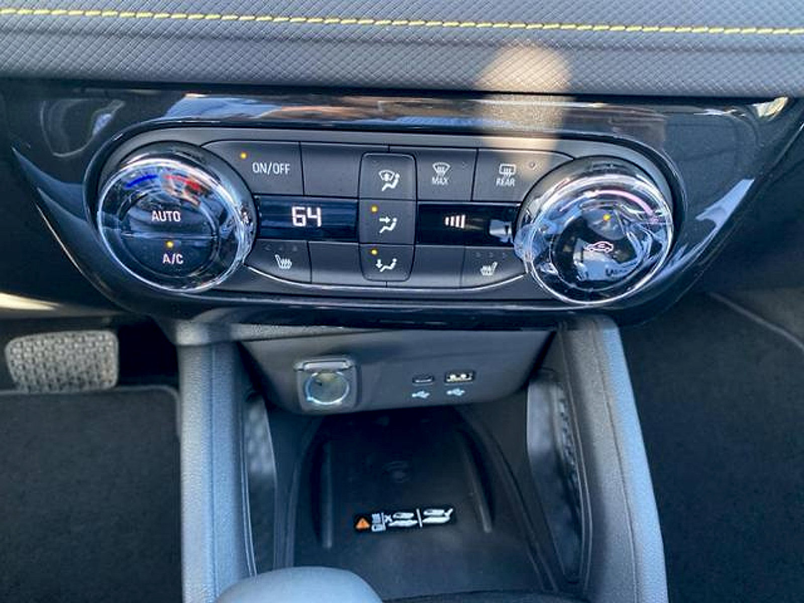 Used 2024 Chevrolet TrailBlazer ACTIV w/ Convenience Package FWD image 32