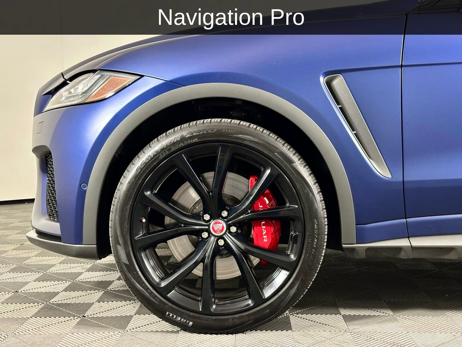 Used 2020 Jaguar F-PACE SVR AWD/4WD image 8