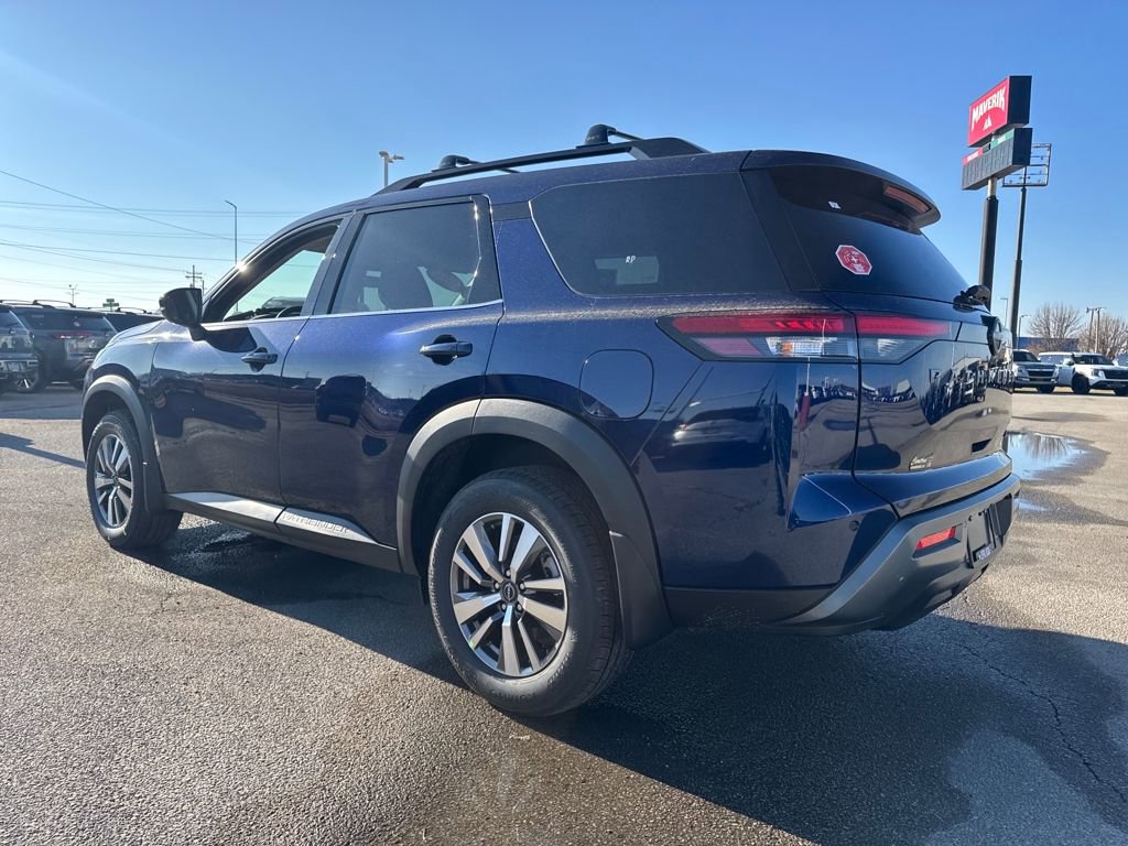 New 2026 Nissan Pathfinder SL FWD image 4