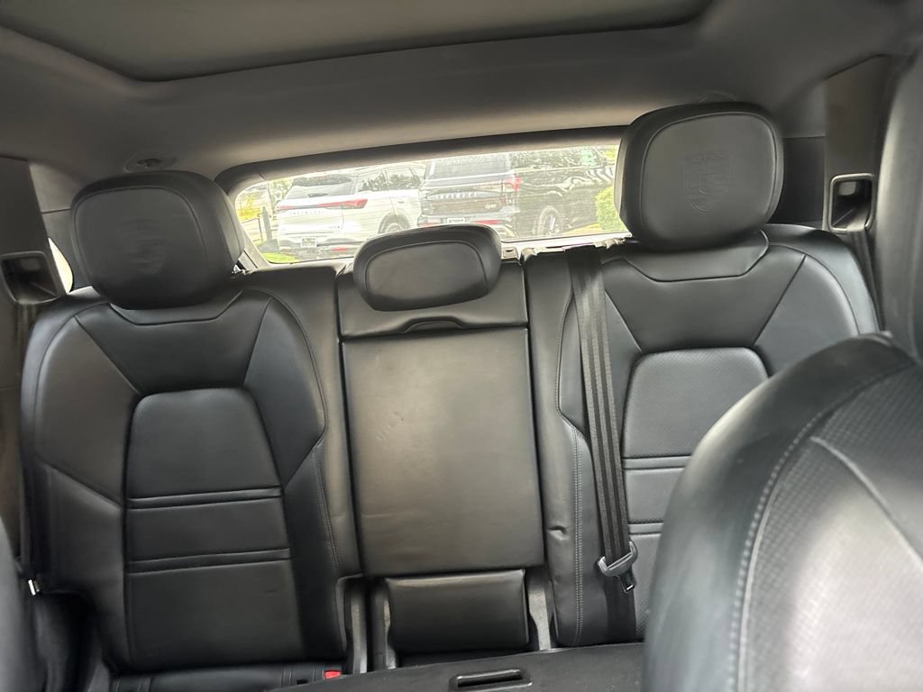 Used 2019 Porsche Cayenne S AWD/4WD image 12