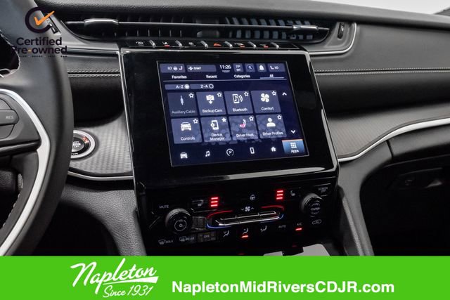 Used 2025 Jeep Grand Cherokee Altitude image 13