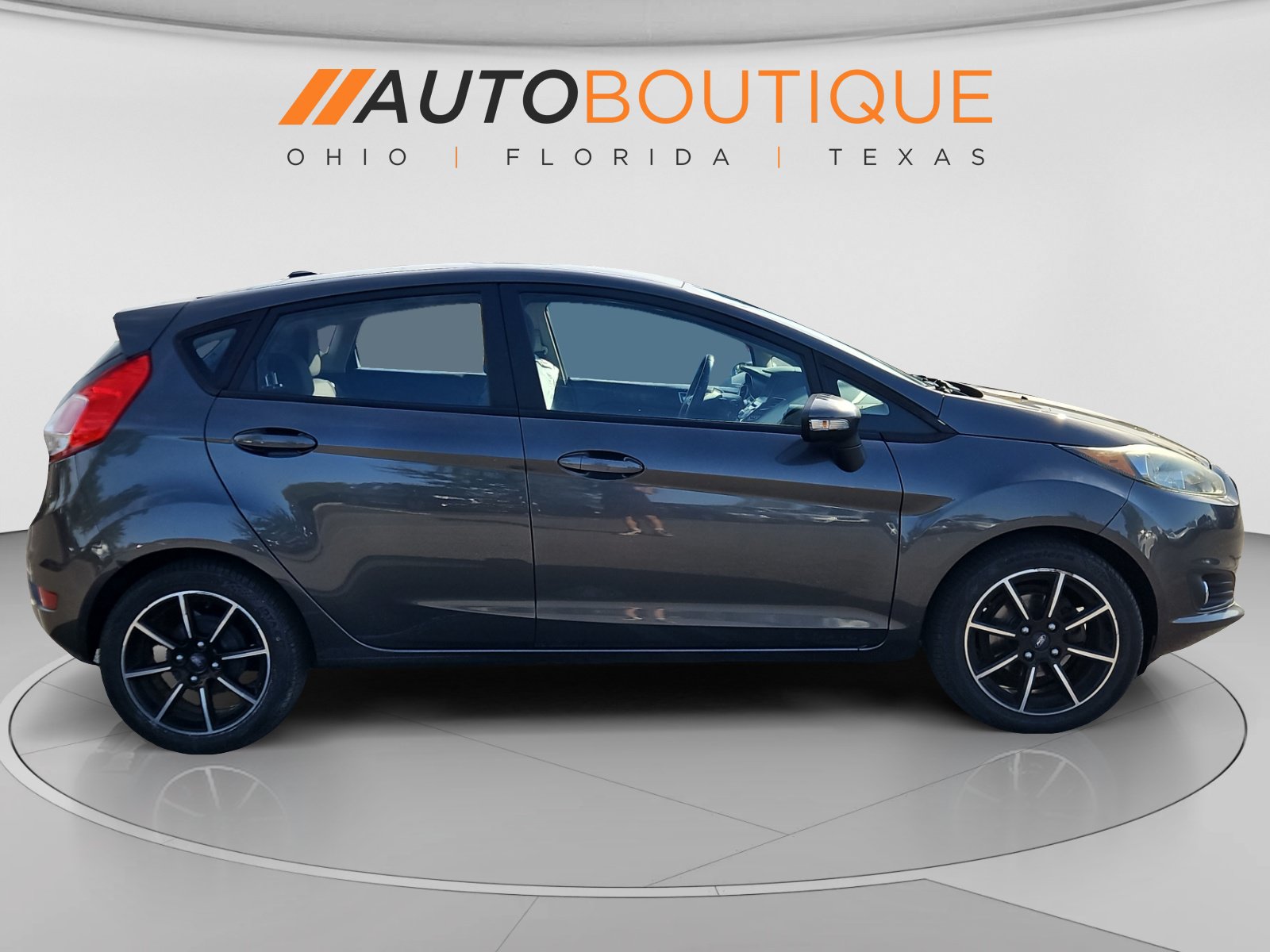 Used 2015 Ford Fiesta SE FWD image 5