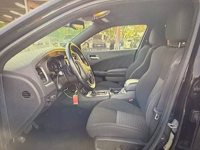 Used 2022 Dodge Charger R/T w/ Blacktop Package RWD image 6