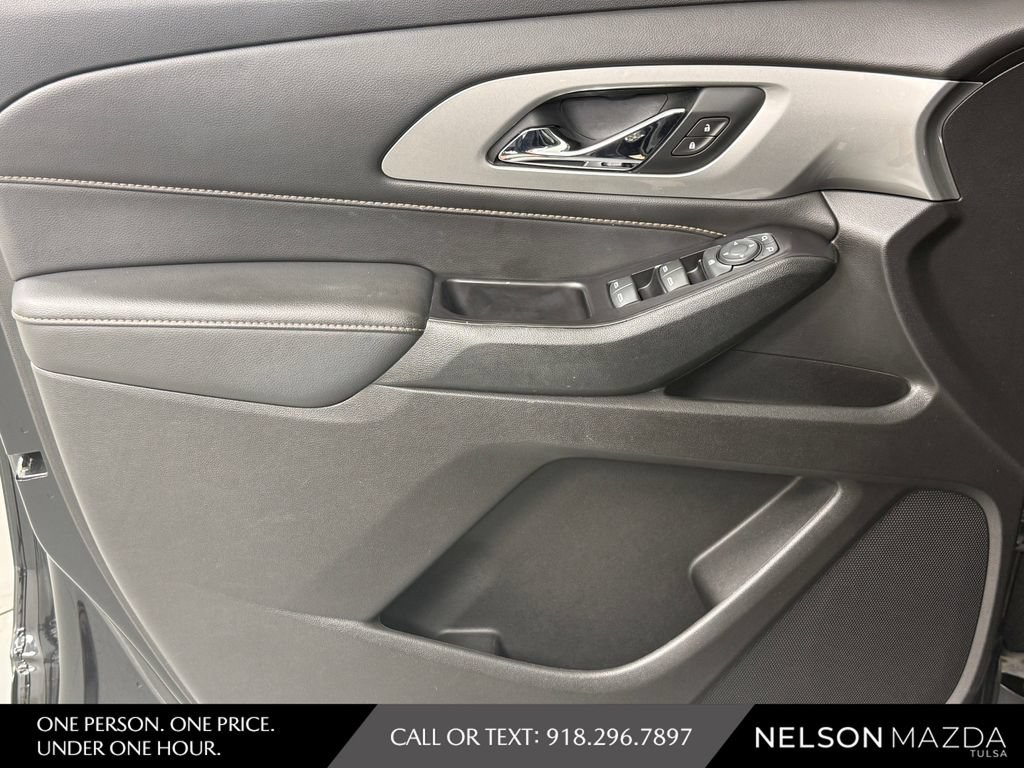 Used 2019 Chevrolet Traverse LS FWD image 18