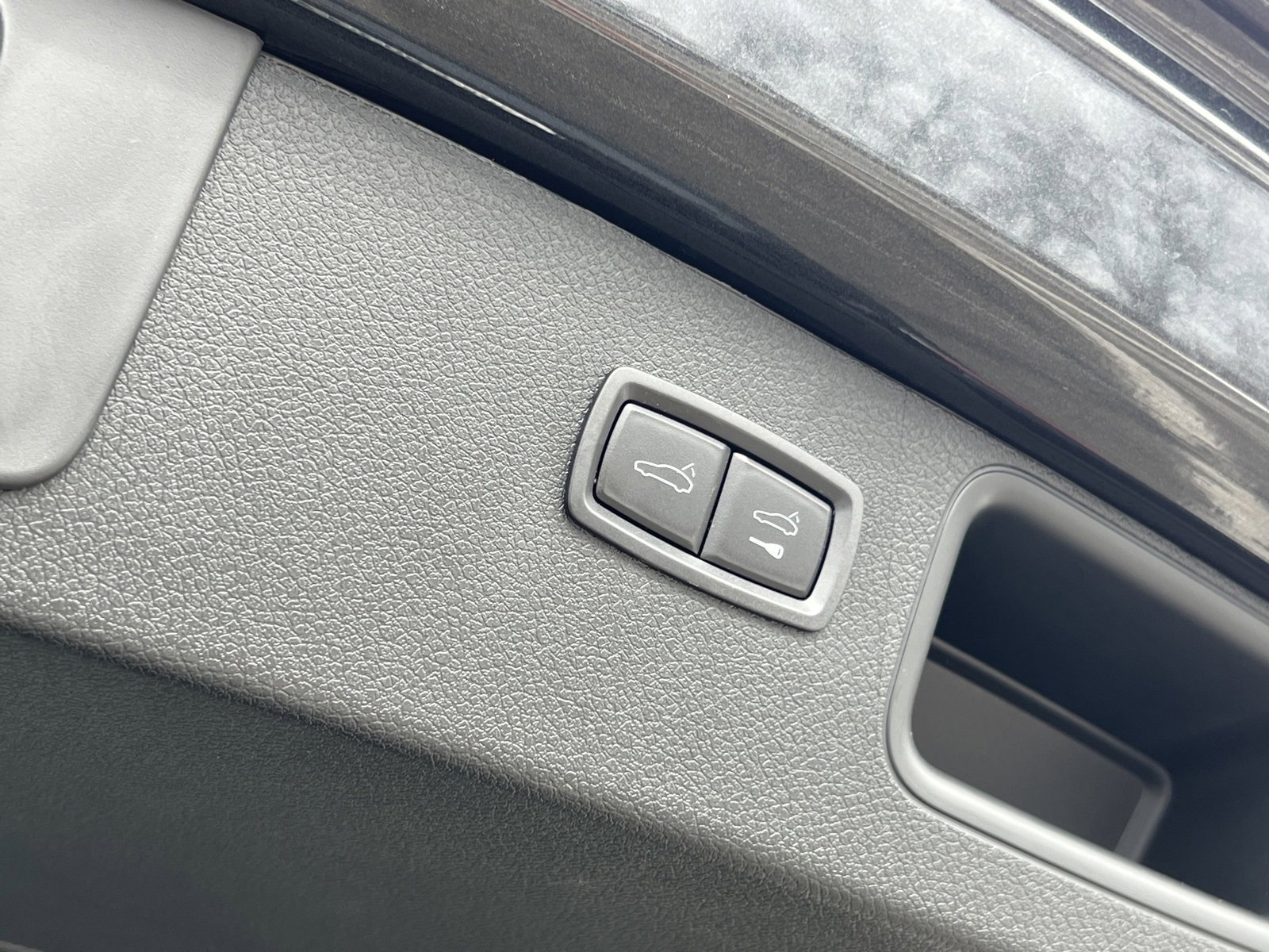 Certified 2025 Porsche Macan image 20